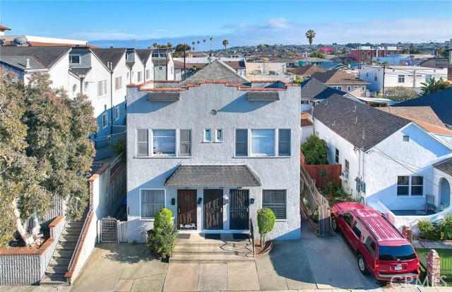 629 W 8th