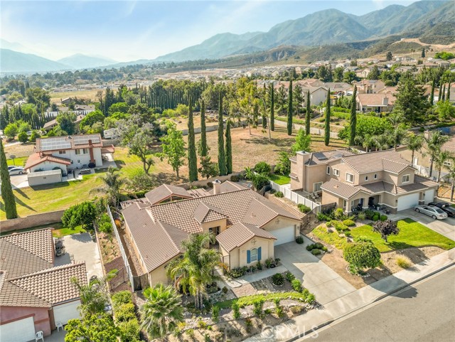 Detail Gallery Image 38 of 44 For 6758 N Shannon Ln, San Bernardino,  CA 92407 - 4 Beds | 3/1 Baths