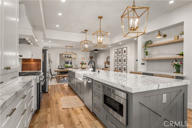 Detail Gallery Image 6 of 48 For 2080 Orange Ave, Costa Mesa,  CA 92627 - 3 Beds | 2 Baths