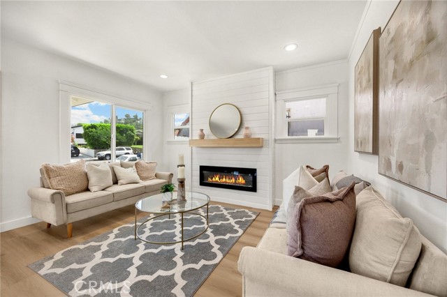 5336 Stratford Road, Los Angeles CA: https://media.crmls.org/medias/1b97c4f9-9f37-4c99-96e0-6274ee157dab.jpg