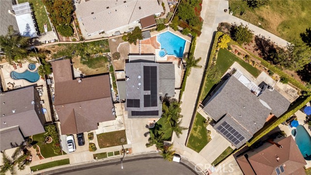 25735 Williamsburg Court, Lake Forest CA: https://media.crmls.org/medias/1b986a40-4d46-4e77-9987-01538c336b5a.jpg