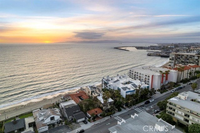 601 Esplanade, Redondo Beach, California 90277, 3 Bedrooms Bedrooms, ,3 BathroomsBathrooms,Residential,For Sale,Esplanade,SB25028619