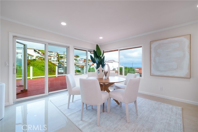 Detail Gallery Image 14 of 43 For 3823 via Manzana, San Clemente,  CA 92673 - 5 Beds | 4 Baths