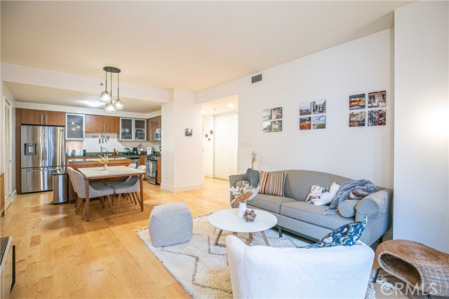 Detail Gallery Image 2 of 27 For 50 Lansing St #407,  San Francisco,  CA 94105 - 2 Beds | 2 Baths