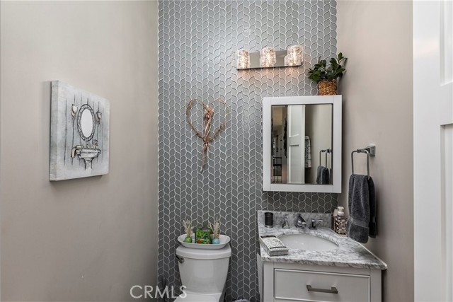 Detail Gallery Image 37 of 74 For 38000 via Vista Grande, Murrieta,  CA 92562 - 5 Beds | 5/2 Baths