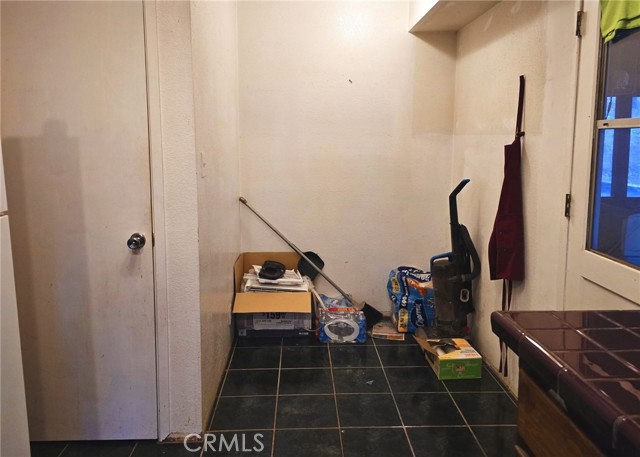 Detail Gallery Image 14 of 27 For 38 Weiss Hill Rd, Oroville,  CA 95966 - 3 Beds | 1/1 Baths