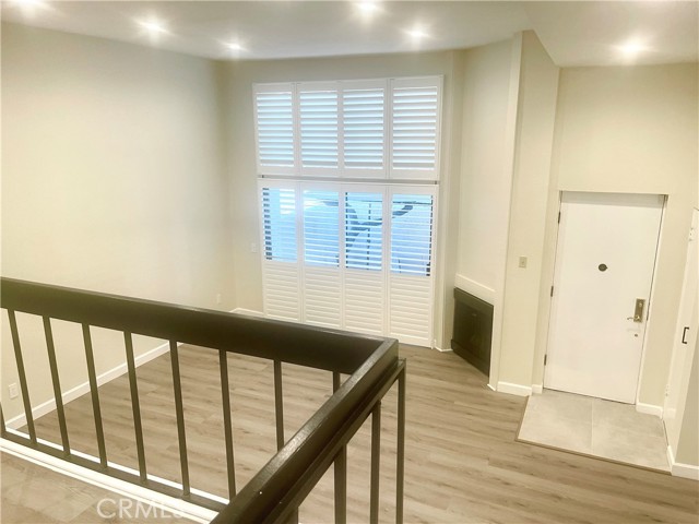 Detail Gallery Image 9 of 24 For 22271 Erwin St, Woodland Hills,  CA 91367 - 3 Beds | 2/1 Baths