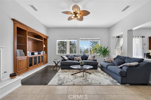 Detail Gallery Image 22 of 38 For 23801 Hollingsworth, Murrieta,  CA 92562 - 4 Beds | 3/1 Baths