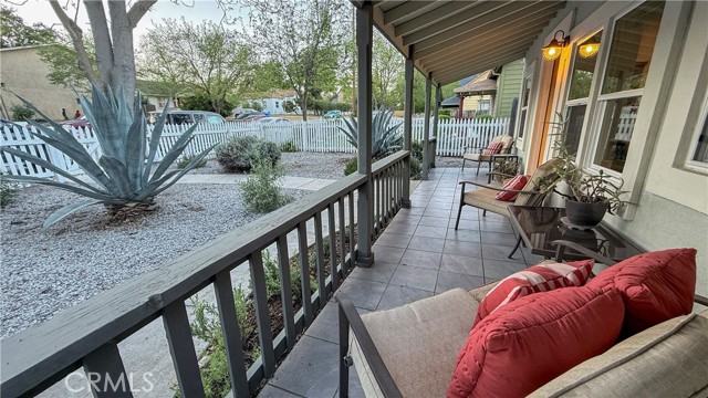 Detail Gallery Image 3 of 33 For 1712 Pine Street, Paso Robles,  CA 93446 - 3 Beds | 2 Baths