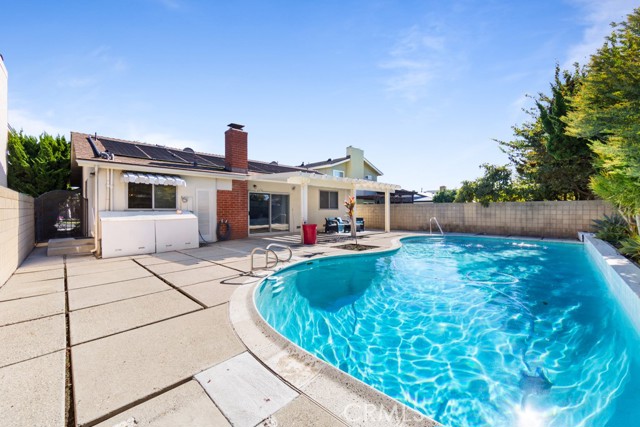 Detail Gallery Image 49 of 51 For 3561 Fela, Long Beach,  CA 90808 - 4 Beds | 2 Baths