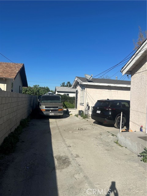 Detail Gallery Image 4 of 13 For 1321 E 108th, Los Angeles,  CA 90059 - – Beds | – Baths