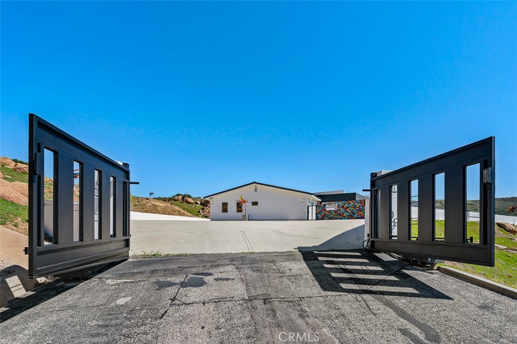 MLS #SR25253481 image #5