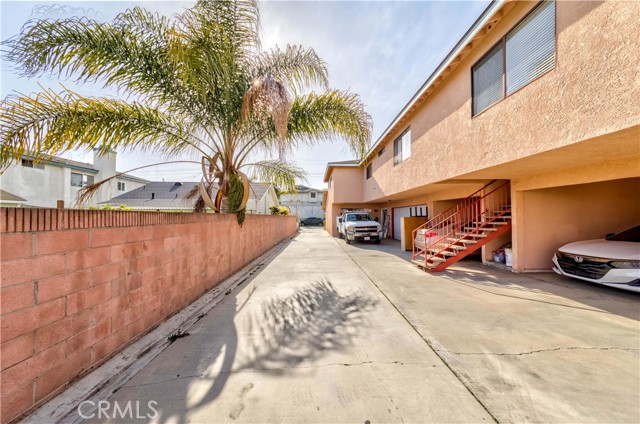 16938 S Dalton Avenue, Gardena CA: https://media.crmls.org/medias/1b9f2616-5dda-4ffb-bf10-761d281dc06d.jpg