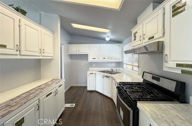 Detail Gallery Image 12 of 28 For 12861 West St #137,  Garden Grove,  CA 92840 - 3 Beds | 2 Baths