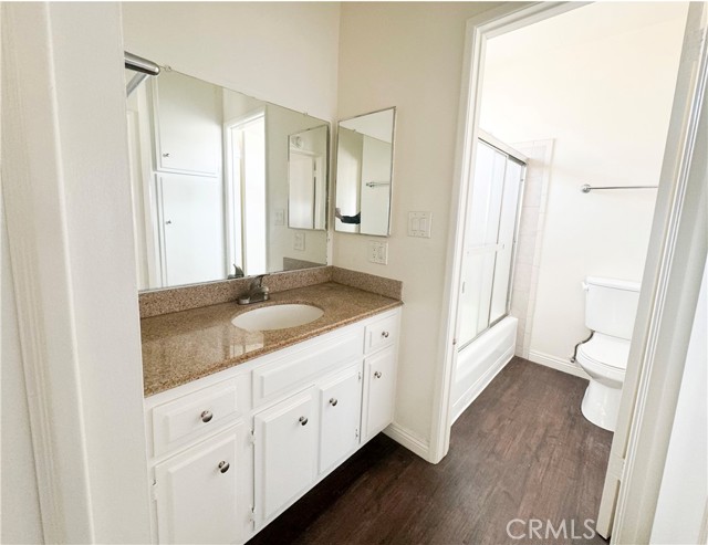 Detail Gallery Image 10 of 17 For 3649 Emerald St #111,  Torrance,  CA 90503 - 1 Beds | 1 Baths