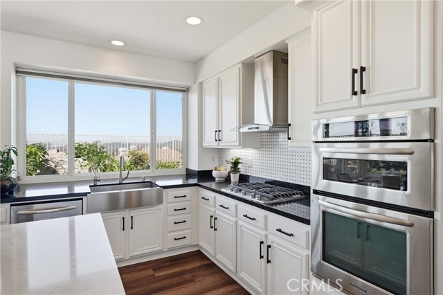 Detail Gallery Image 14 of 56 For 21581 Hummingbird, Rancho Santa Margarita,  CA 92679 - 5 Beds | 3/1 Baths