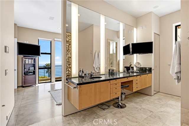 Detail Gallery Image 23 of 61 For 31411 Ceanothus Dr, Laguna Beach,  CA 92651 - 3 Beds | 2/1 Baths