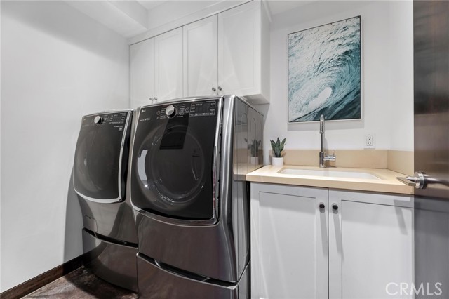 2114 Manhattan Ave, Hermosa Beach CA: https://media.crmls.org/medias/1ba1dee5-ffa0-4c8f-b9db-2e745cbaa425.jpg