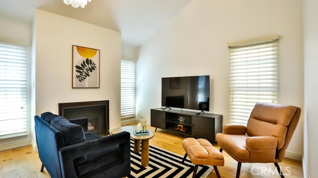 Detail Gallery Image 33 of 52 For 203 Frankfort Ave, Huntington Beach,  CA 92648 - 3 Beds | 2/1 Baths