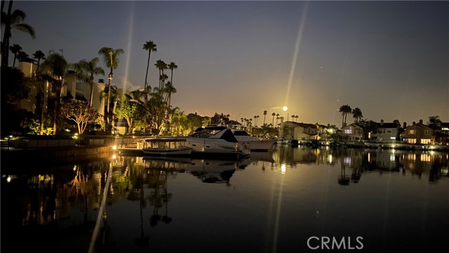 Detail Gallery Image 32 of 33 For 5422 Heron Bay #23,  Long Beach,  CA 90803 - 4 Beds | 3/1 Baths