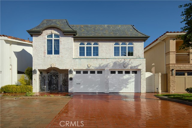 Detail Gallery Image 18 of 18 For 8 Linda Isle, Newport Beach,  CA 92660 - 3 Beds | 4 Baths