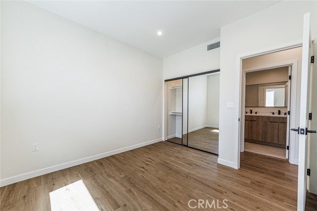 Detail Gallery Image 17 of 22 For 1855 Crenshaw Bld, Los Angeles,  CA 90019 - 4 Beds | 3 Baths