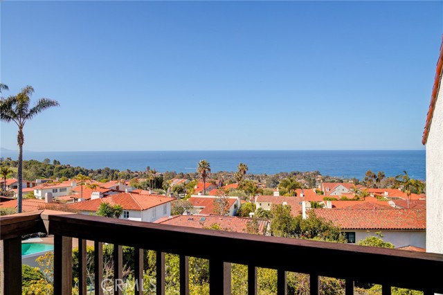 1341 Via Zumaya, Palos Verdes Estates, California 90274, 5 Bedrooms Bedrooms, ,6 BathroomsBathrooms,Residential,Sold,Via Zumaya,SB23049642