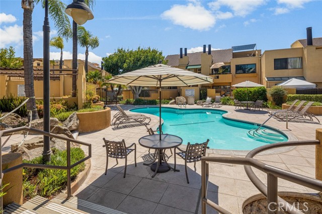 25712 Le Parc, Lake Forest CA: https://media.crmls.org/medias/1ba461e7-2870-434e-b918-c8cb53c9a30a.jpg