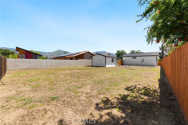 Detail Gallery Image 21 of 27 For 7488 Los Feliz Dr, Highland,  CA 92346 - 2 Beds | 1 Baths
