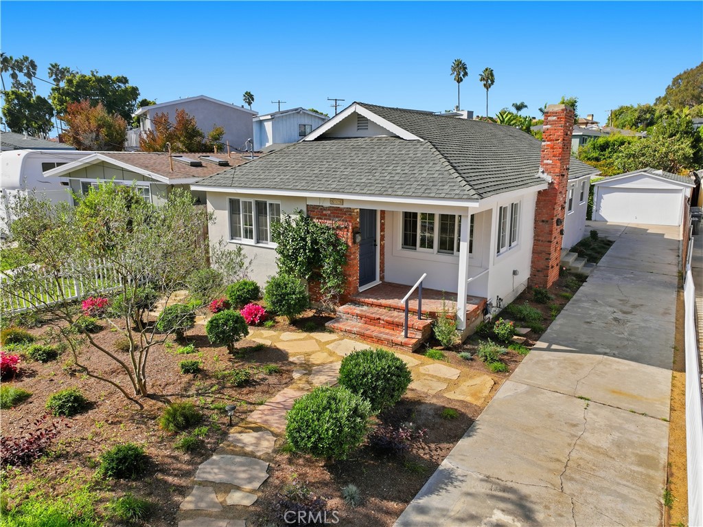 815 South Juanita Ave