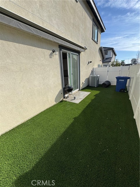 Detail Gallery Image 35 of 37 For 501 Villa Way, Colton,  CA 92324 - 3 Beds | 2/1 Baths