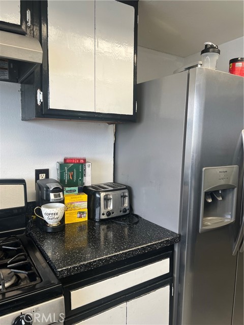 Detail Gallery Image 3 of 18 For 26259 Corona, Helendale,  CA 92342 - 3 Beds | 2 Baths