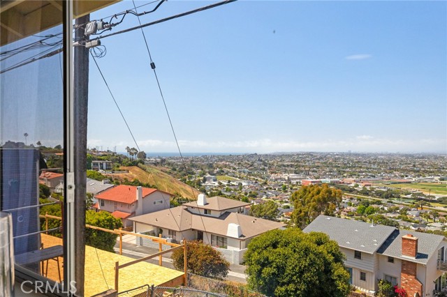 4501 Paseo De Las Tortugas, Torrance CA: https://media.crmls.org/medias/1ba590e5-0051-466b-84d3-bec3b6329216.jpg