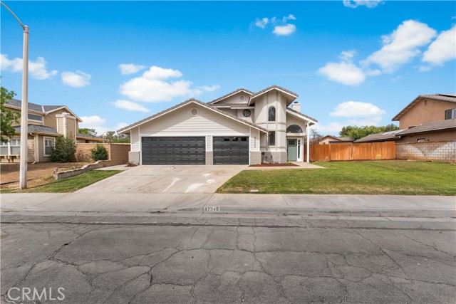 42346 W 47th W Street, Lancaster CA: https://media.crmls.org/medias/1ba67aaa-04e2-4b91-9d6c-d57678da6132.jpg