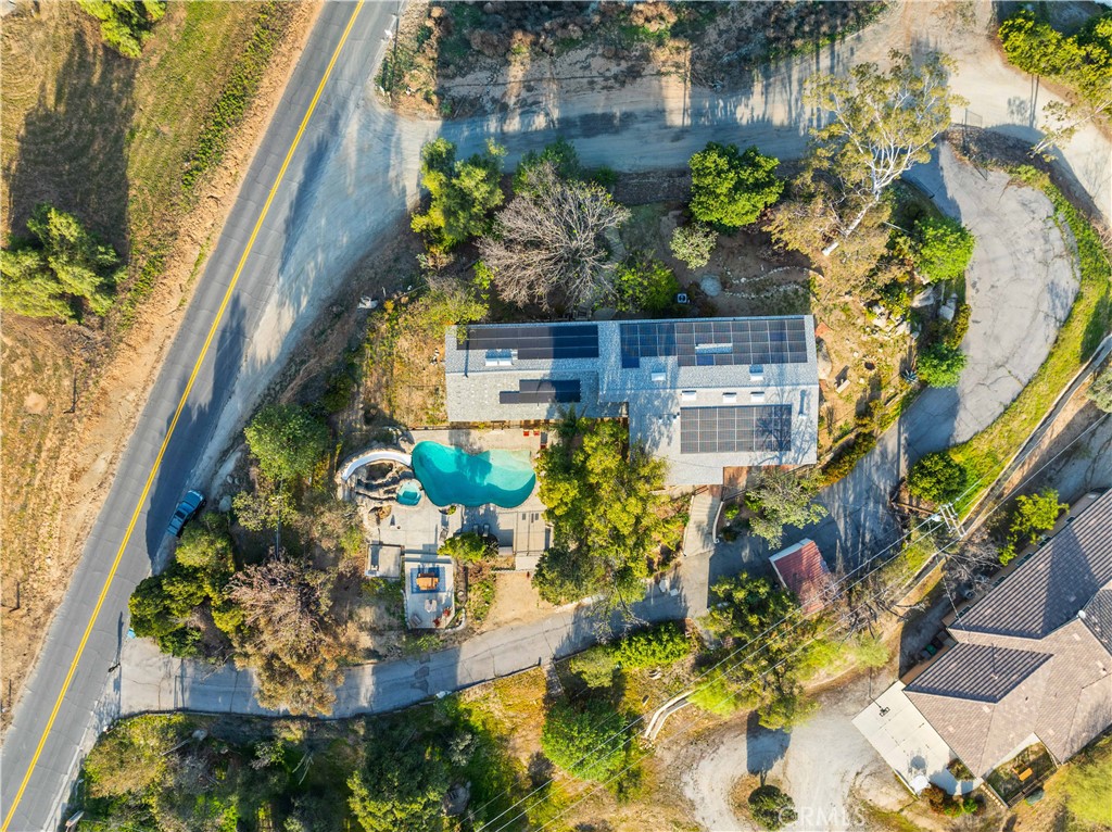 https://media.crmls.org/medias/1ba6bae1-e455-4107-a14c-496d05350106.jpg?preset=X-Large
