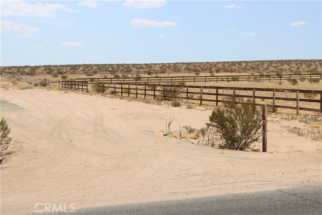 0 Mountain Springs Road, Helendale CA: https://media.crmls.org/medias/1ba6e636-f3ff-4295-a19e-9958481018d2.jpg