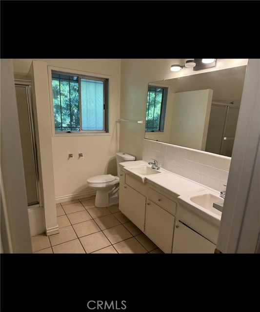 Detail Gallery Image 12 of 12 For 6134 Hazeltine Ave #6,  Van Nuys,  CA 91401 - 2 Beds | 1 Baths