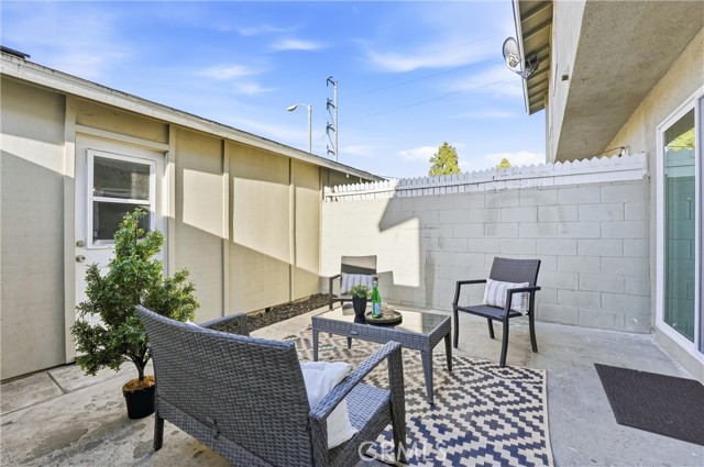 Detail Gallery Image 14 of 33 For 11960 Gloxinia, Fountain Valley,  CA 92708 - 2 Beds | 1/1 Baths