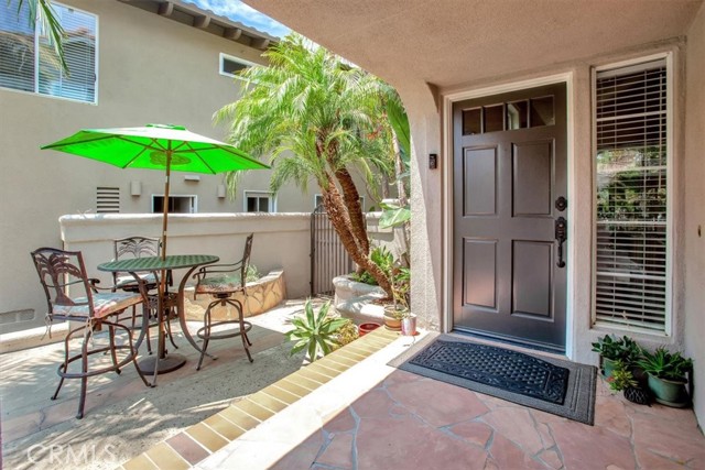 26181 San Marino Court, Mission Viejo CA: https://media.crmls.org/medias/1ba7e940-a910-483c-b572-c2db6d85693c.jpg