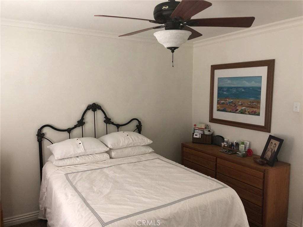 https://media.crmls.org/medias/1ba82edc-e911-41db-a5b1-50700a7bb181.jpg?preset=X-Large