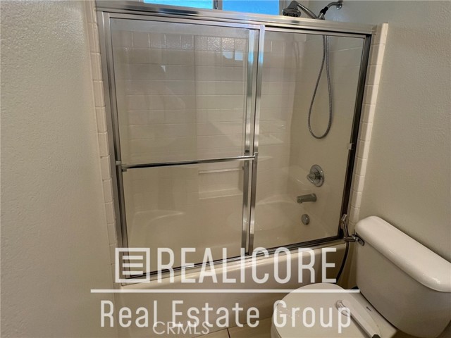 Detail Gallery Image 11 of 37 For 15806 Rock Point Ln, Fontana,  CA 92336 - 4 Beds | 2/1 Baths