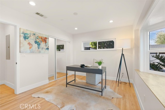 16914 Flanders, Granada Hills CA: https://media.crmls.org/medias/1ba91a19-bed3-4e18-b109-2b8b67dc1bf8.jpg