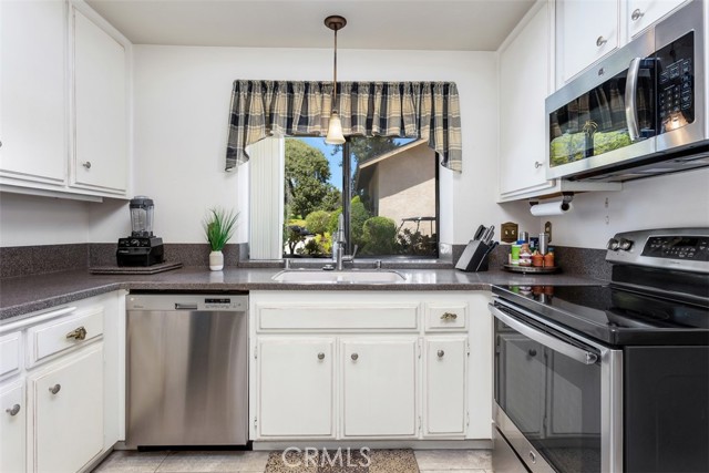 Detail Gallery Image 17 of 48 For 4119 Oak Island Ln, Fallbrook,  CA 92028 - 2 Beds | 2 Baths