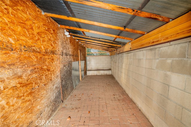 1964 Marlborough Avenue, Riverside CA: https://media.crmls.org/medias/1ba9a528-3e6c-4c0c-ad63-3733674cb5a6.jpg