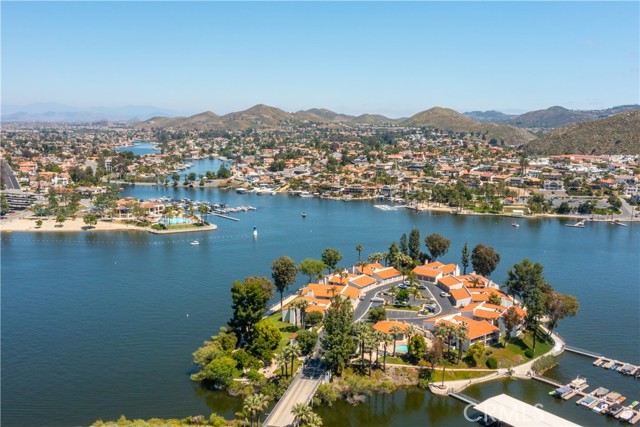 Detail Gallery Image 35 of 41 For 22084 Treasure Island Dr #29,  Canyon Lake,  CA 92587 - 2 Beds | 2 Baths