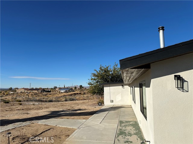 Detail Gallery Image 11 of 20 For 10276 Merino Ave, Apple Valley,  CA 92308 - 2 Beds | 2 Baths