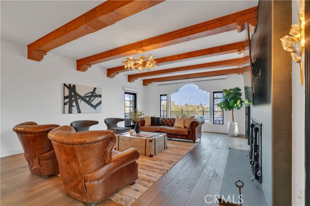 1812 Linda Vista Avenue, Pasadena CA: https://media.crmls.org/medias/1ba9ca52-d616-4b7c-97af-40d091b3b65c.jpg