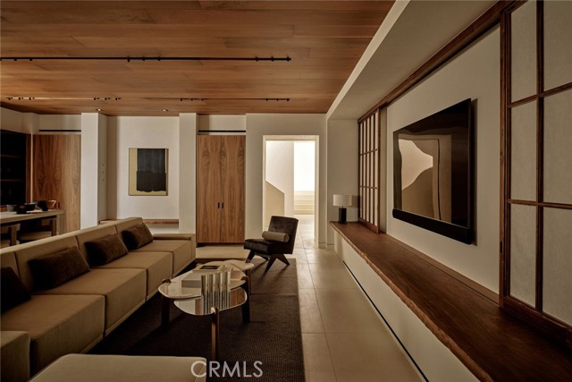 101 N Poinsettia Avenue, Manhattan Beach CA: https://media.crmls.org/medias/1baa2aea-bb8c-47cb-b9bd-66685c574622.jpg