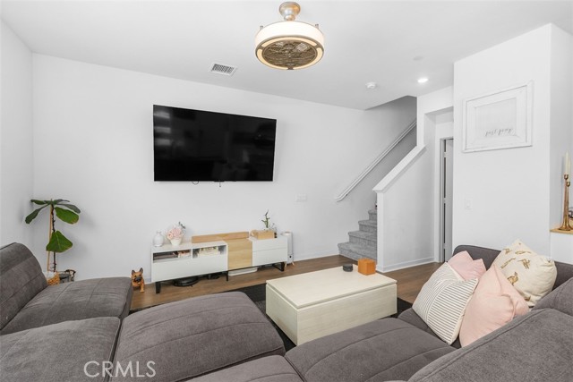 Detail Gallery Image 5 of 34 For 32600 Manhattan Ave, Winchester,  CA 92596 - 4 Beds | 3 Baths