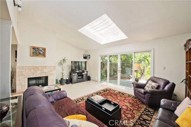 Image 2 for 16821 Albers St, Encino, CA 91436